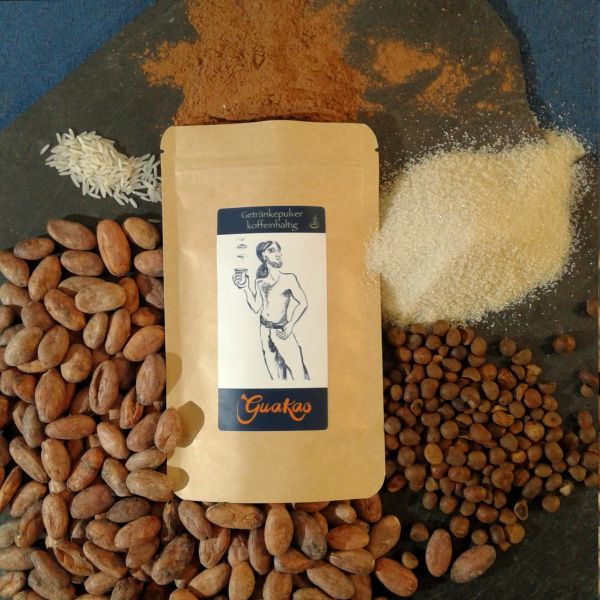 Die unvermahlenen Rohstoffe von GuaKao: Kakaobohnen, Zucker, 15% Guaranasamen & Reis.